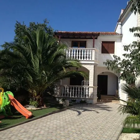 Kraljevic Apartment *